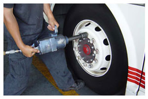 Semi Truck Towing Orlando FL